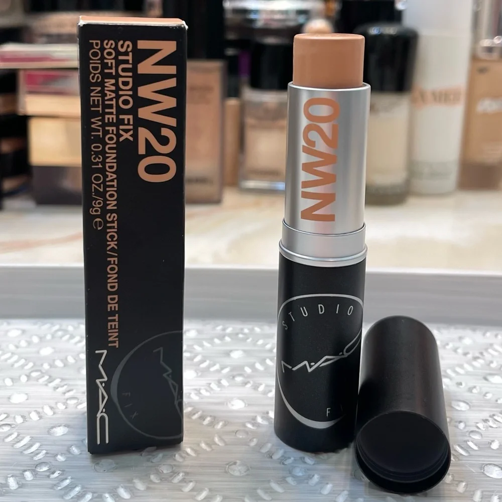 VAULTED ~ MAC ~ ‘NW20’ Studio Fix Soft Matte Foundation Stick ~ FS ~ RARE & HTF